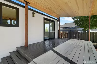 2819 Louise Avenue W, University Place, WA 98466 - Photo 23