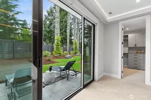 12608 NE 30th St, Bellevue, WA 98005 - Photo 25