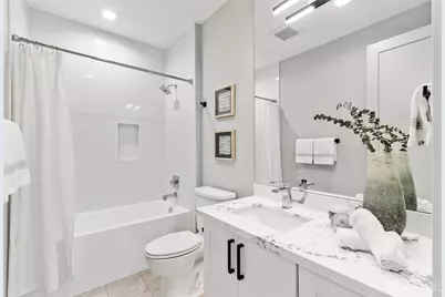 12608 NE 30th Street, Bellevue, WA 98005 - Photo 33
