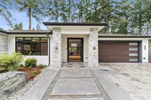 12608 NE 30th St, Bellevue, WA 98005 - Photo 3