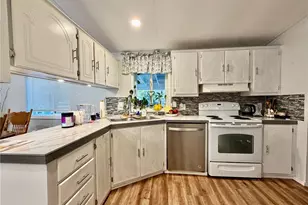 9065 Steele Creek Loop NE, Bremerton, WA 98311 - Photo 3