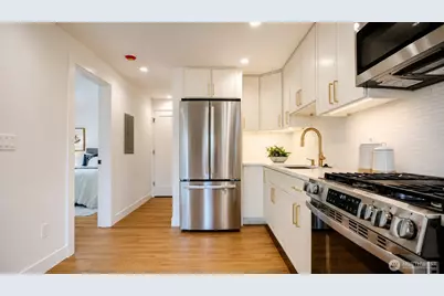 9215 22nd Avenue SW, Seattle, WA 98106 - Photo 21