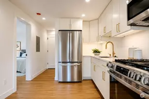 9215 22nd Ave SW, Seattle, WA 98106 - Photo 21