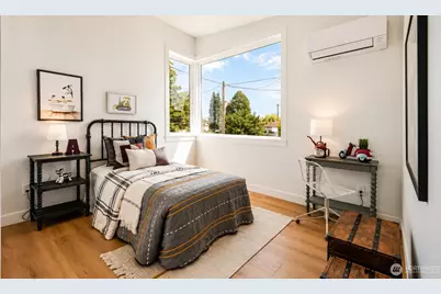 9215 22nd Avenue SW, Seattle, WA 98106 - Photo 11