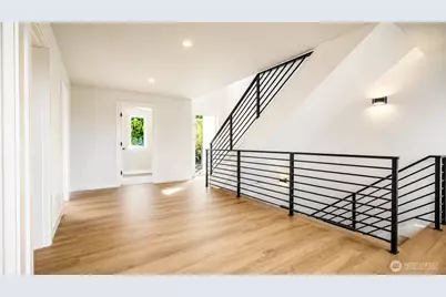 9215 22nd Avenue SW, Seattle, WA 98106 - Photo 19