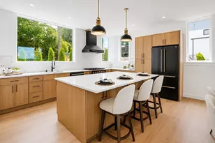 9215 22nd Ave SW, Seattle, WA 98106 - Photo 3