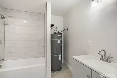 218 E King St, Aberdeen, WA 98520 - Photo 17
