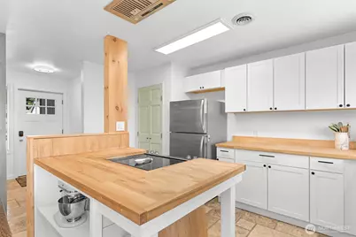 5868 Sherry Place, Ferndale, WA 98248 - Photo 5