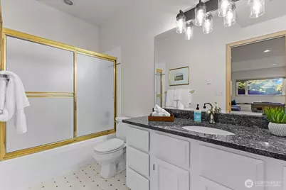 9009 45th Avenue NE, Seattle, WA 98115 - Photo 31