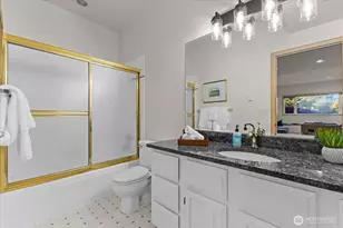 9009 45th Ave NE, Seattle, WA 98115 - Photo 31