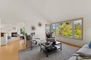9009 45th Ave NE, Seattle, WA 98115 - Photo 5