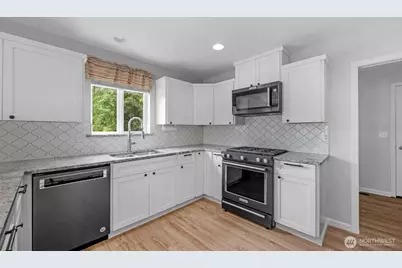 17323 58th Street SE, Snohomish, WA 98290 - Photo 5