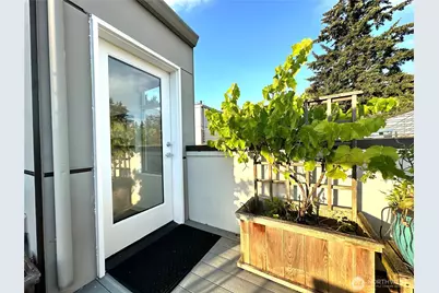3638 Courtland Place S #B, Seattle, WA 98144 - Photo 23
