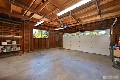 305 NW 198th Street, Shoreline, WA 98177 - Photo 33