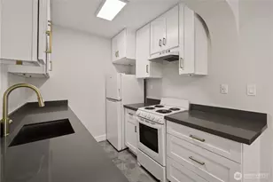625 4th Ave W, Seattle, WA 98119 - Photo 35