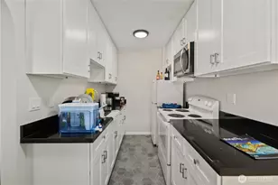 625 4th Ave W, Seattle, WA 98119 - Photo 15
