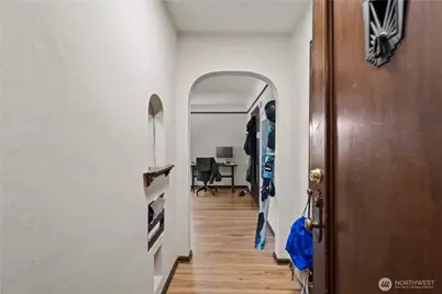 625 4th Avenue W, Seattle, WA 98119 - Photo 7