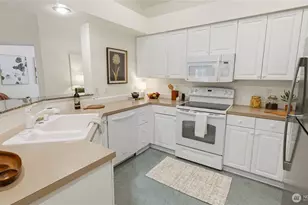 424 228th St SW, Bothell, WA 98021 - Photo 13