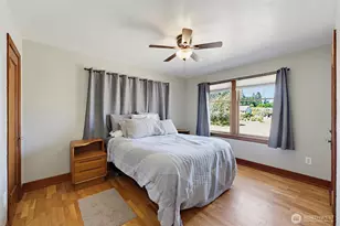 811 121st E, Tacoma, WA 98445 - Photo 25