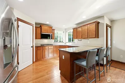 10606 SE 15th Street, Lake Stevens, WA 98258 - Photo 7