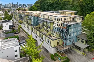 655 Crockett St, Seattle, WA 98109 - Photo 35