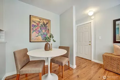 2111 E John Street #204, Seattle, WA 98112 - Photo 7