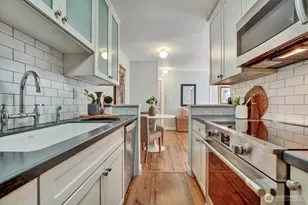 2111 E John St, Seattle, WA 98112 - Photo 11