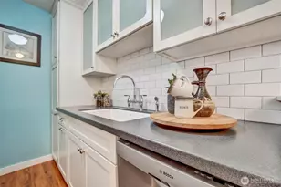 2111 E John St, Seattle, WA 98112 - Photo 9