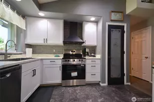 22013 Bluewater Dr SE, Yelm, WA 98597 - Photo 23