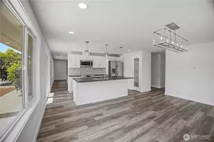 921 W Oak Ct, Sequim, WA 98382 - Photo 7