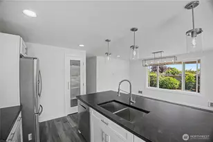 921 W Oak Ct, Sequim, WA 98382 - Photo 9