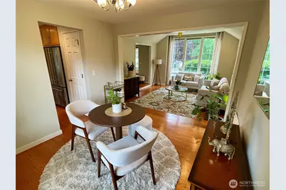 3525 243rd Avenue SE, Sammamish, WA 98029 - Photo 5