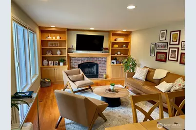 3525 243rd Avenue SE, Sammamish, WA 98029 - Photo 3