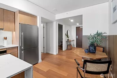 450 S Main Street #811, Seattle, WA 98104 - Photo 17