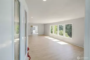 215 W Chenault Ave, Hoquiam, WA 98550 - Photo 5