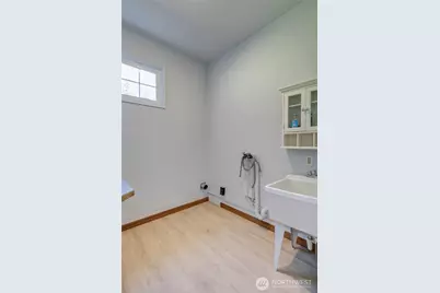 215 W Chenault Avenue, Hoquiam, WA 98550 - Photo 29