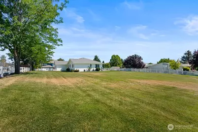 2291 Selah Loop Road, Selah, WA 98942 - Photo 27