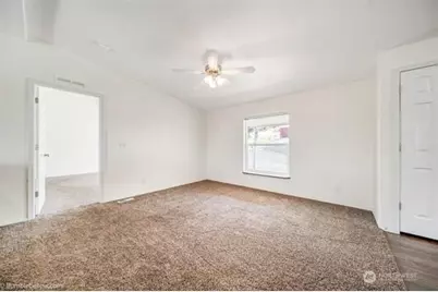 202 Airport Way, Seven Bays, WA 99122 - Photo 9