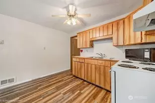 202 Airport Way, Seven Bays, WA 99122 - Photo 35