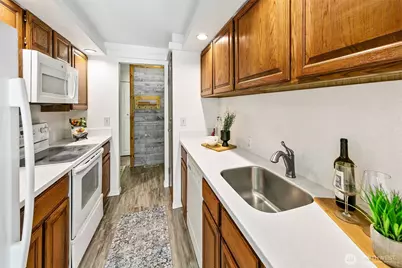 9901 NE 124th Street #503, Kirkland, WA 98034 - Photo 9