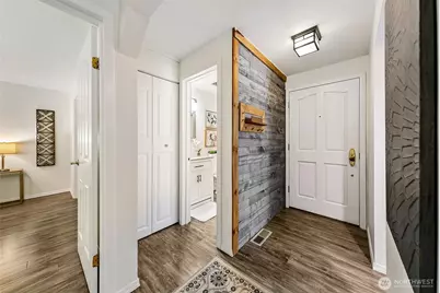 9901 NE 124th Street #503, Kirkland, WA 98034 - Photo 3