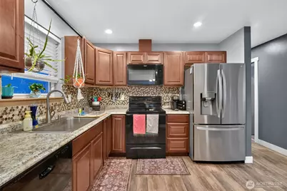 8408 356th Street S, Roy, WA 98580 - Photo 9