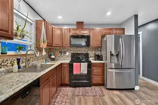 8408 356th St S, Roy, WA 98580 - Photo 9