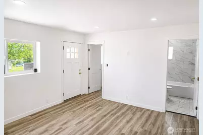 13055 33rd Avenue S, Tukwila, WA 98168 - Photo 3