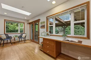 2010 Forest Hill Dr SE, Olympia, WA 98501 - Photo 11