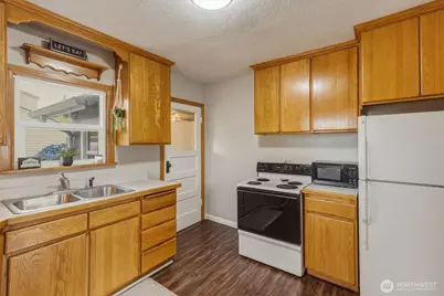131 Niblett Way, Longview, WA 98632 - Photo 11
