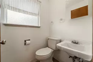 9820 Washington Blvd SW, Lakewood, WA 98498 - Photo 17