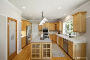 617 SW 361st St, Federal Way, WA 98023 - Photo 11