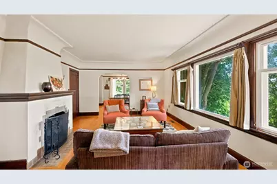 10003 15th Avenue S, Seattle, WA 98168 - Photo 11