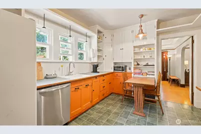 10003 15th Avenue S, Seattle, WA 98168 - Photo 15